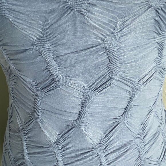 NWT Strapless Textured Lavender BodyCon Midi Dress - Size XS-S - Picture 7 of 10